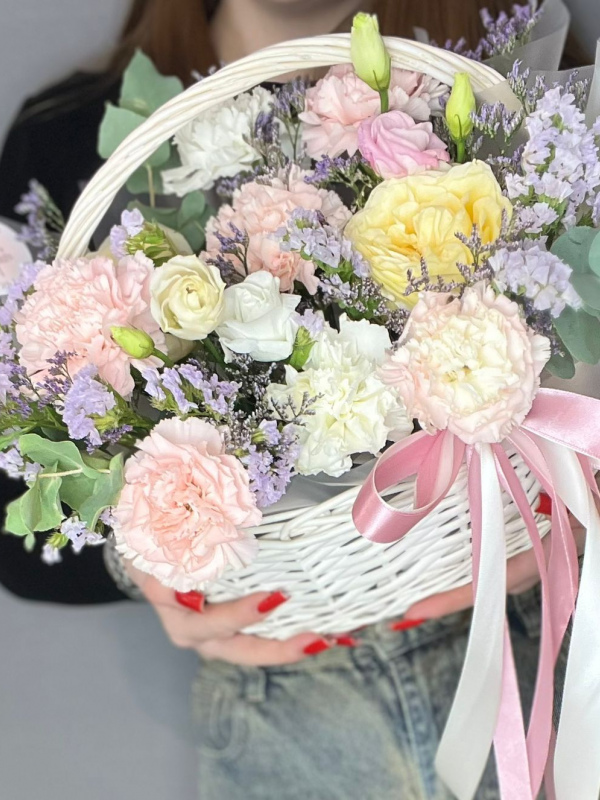 Цветочная композиция в корзине №2